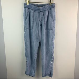 Cloth & Stone Women’s Chambray Roll Up Pants Size Xsmall Blue Tencel Pockets